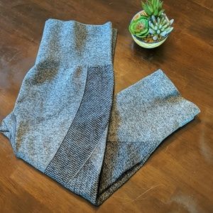 Lorna Jane seamless cropped leggings